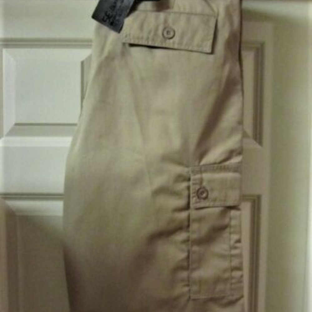 New Nation Mens Tan Shorts Size 36 NWT